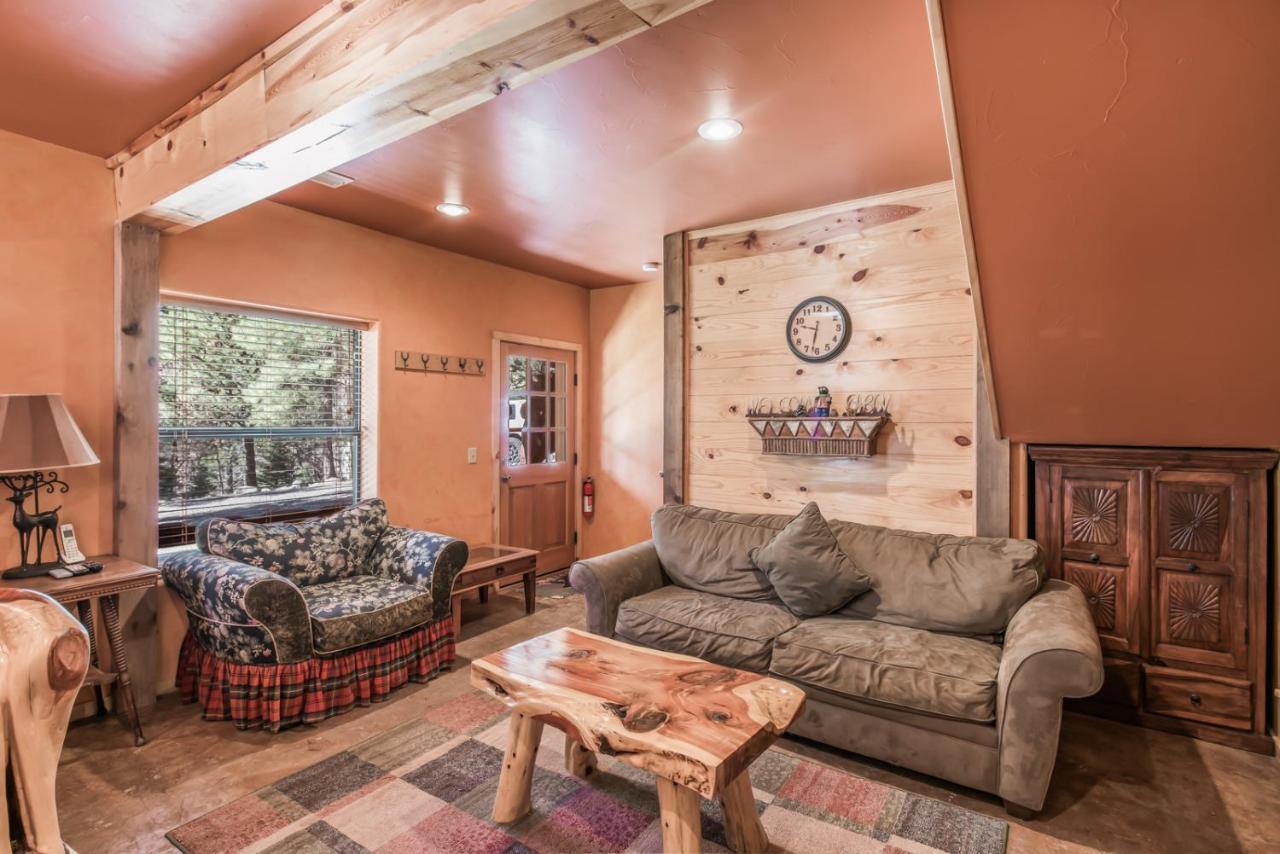 Bear Foot Lodge, 2 Bedrooms, Sleeps 6, Gas Grill, Walk To River, Hot Tub Ruidoso Exterior foto