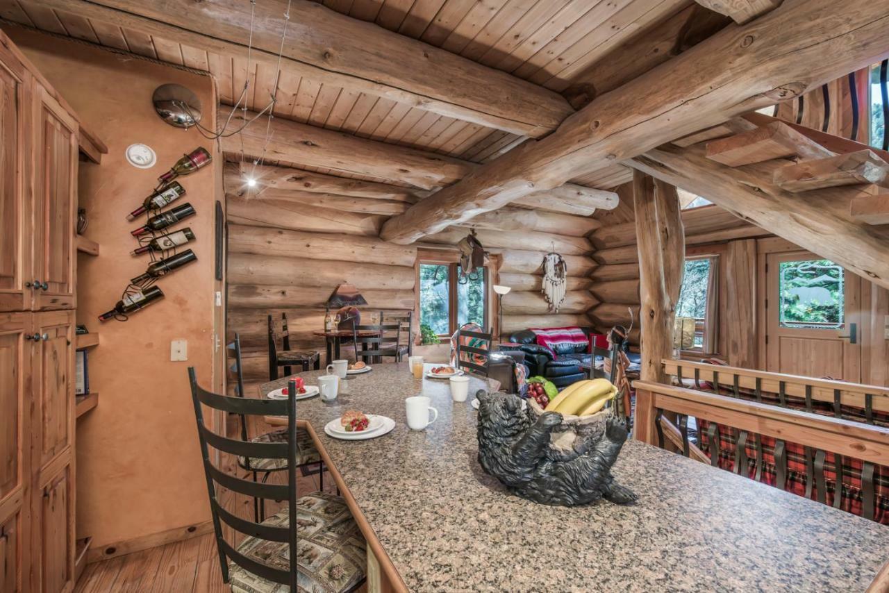 Bear Foot Lodge, 2 Bedrooms, Sleeps 6, Gas Grill, Walk To River, Hot Tub Ruidoso Exterior foto